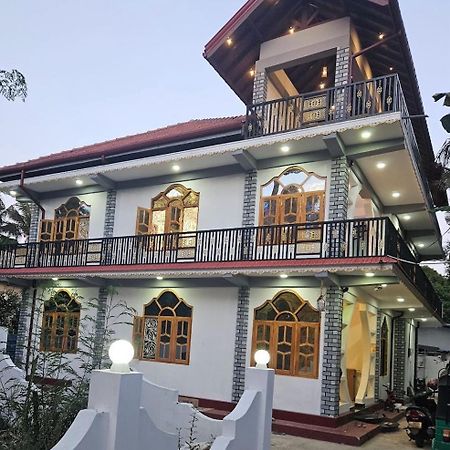 J & J Homestay Jaffna Ngoại thất bức ảnh