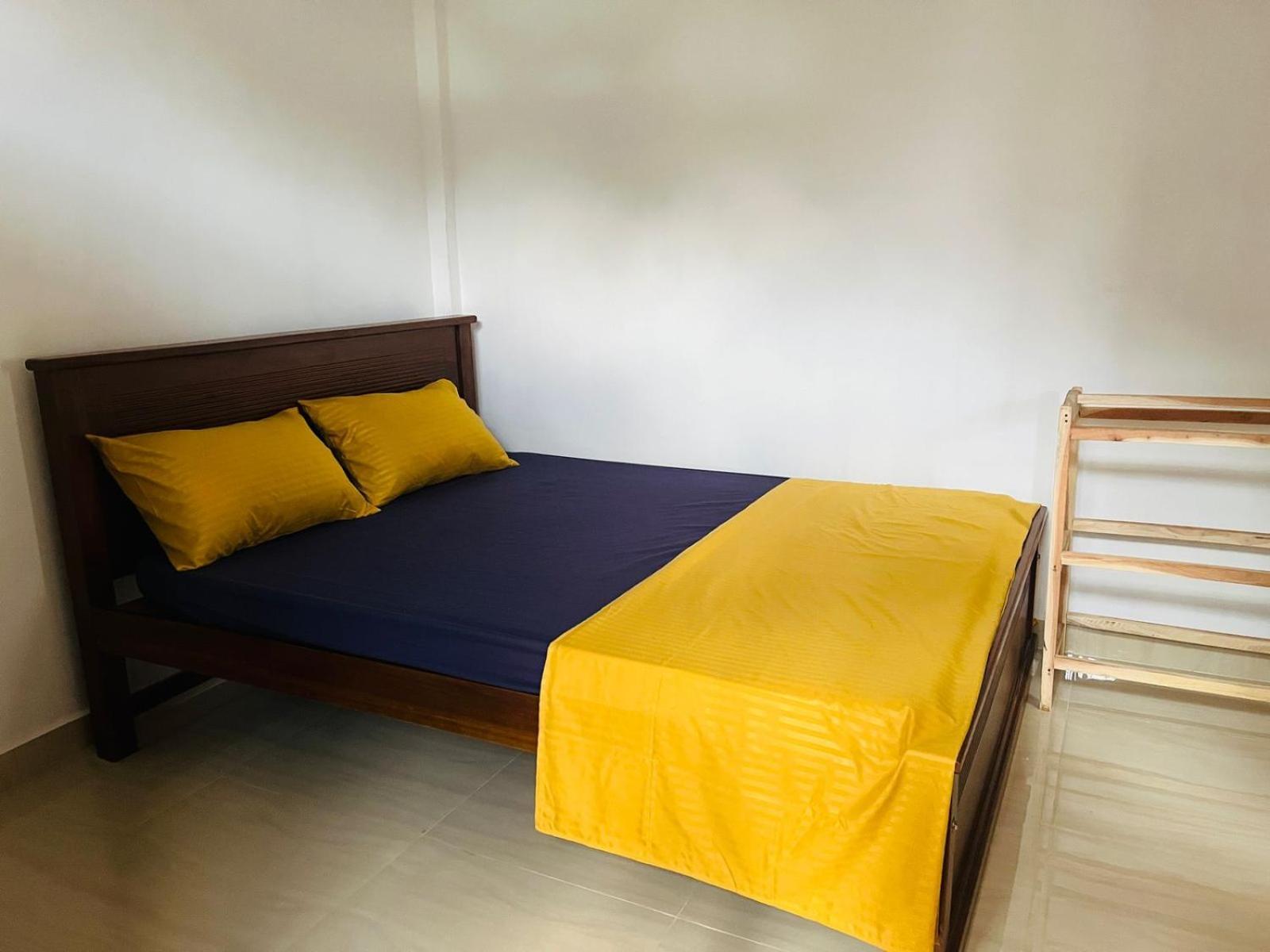 J & J Homestay Jaffna Ngoại thất bức ảnh