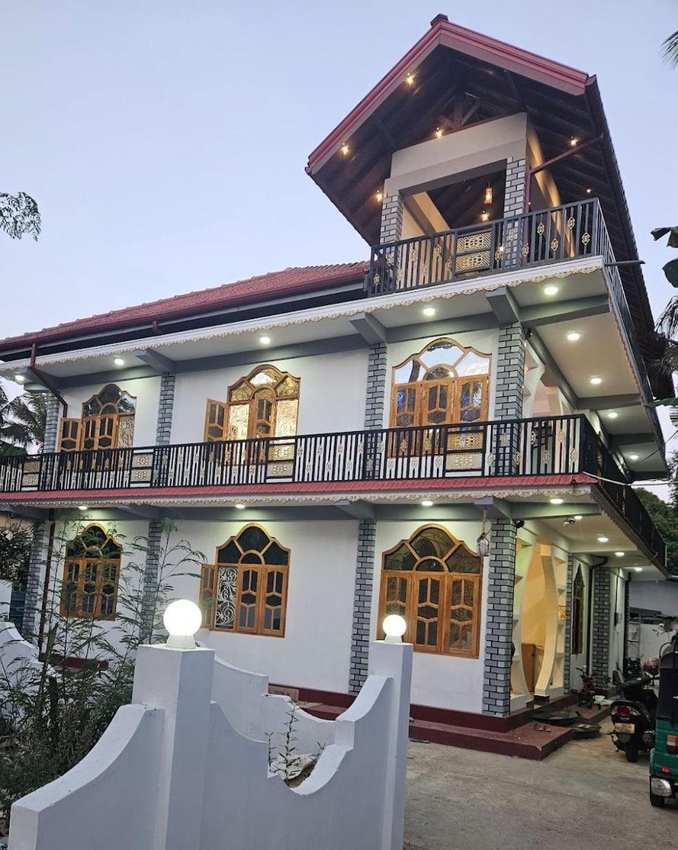J & J Homestay Jaffna Ngoại thất bức ảnh